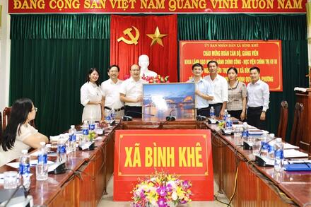 Tin Chính trị